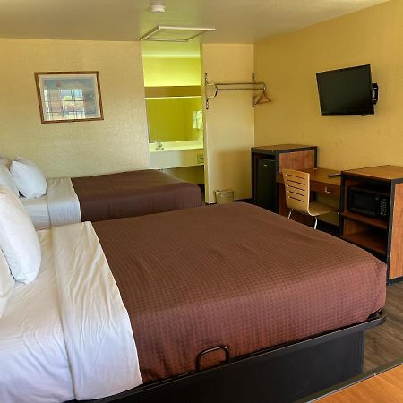 Executive Inn & Suites Lackland Afb Сан Антонио Екстериор снимка